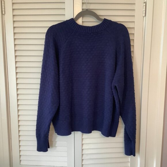 Lululemon women's Texture Play Crewneck sweater XL/XXL navy knit *has flaw* - Picture 6 of 8